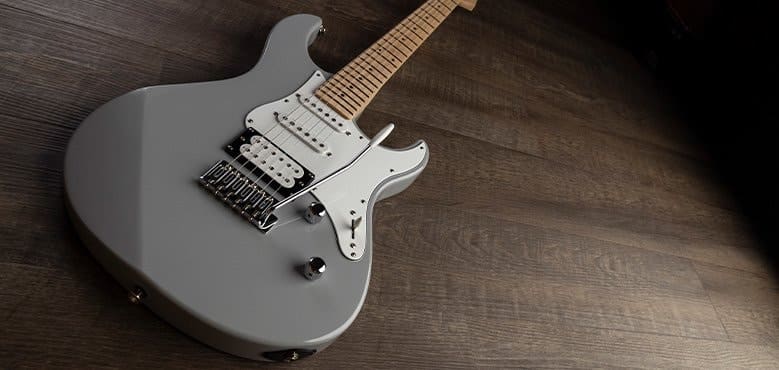 Yamaha PAC112J