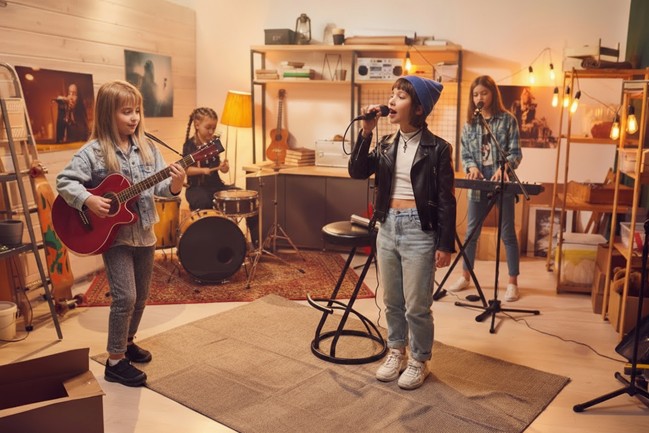 kids-band-teamwork-adaptability-cooperation - mustore